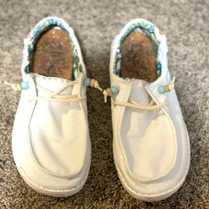 WOMENS WENDY SLIP ON SNEAKER: Size 7